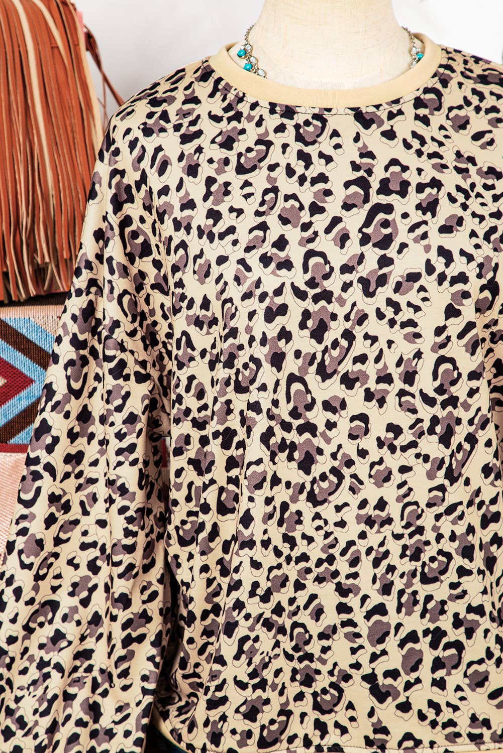 Fashion-W Western Leopard Crew Neck Sweatshirt