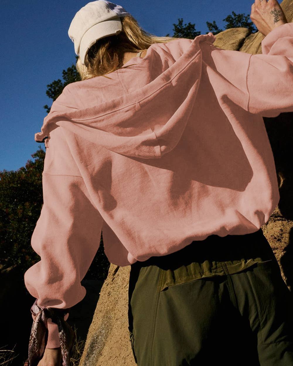 Ladies Long Sleeves Zip Collar Pocket Hoodie EWQD