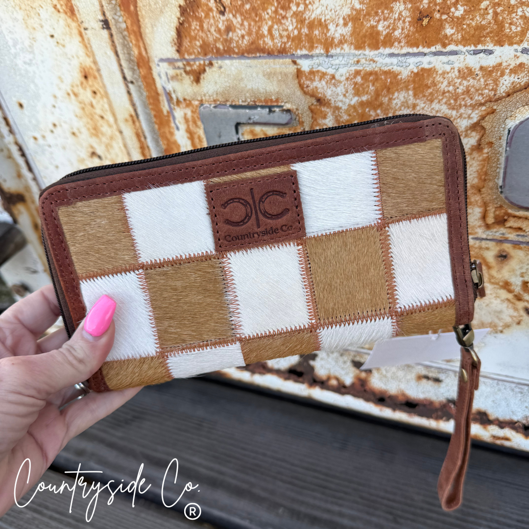 Stockdale Brown Checkered Cowhide Womens Wallet Wristlet