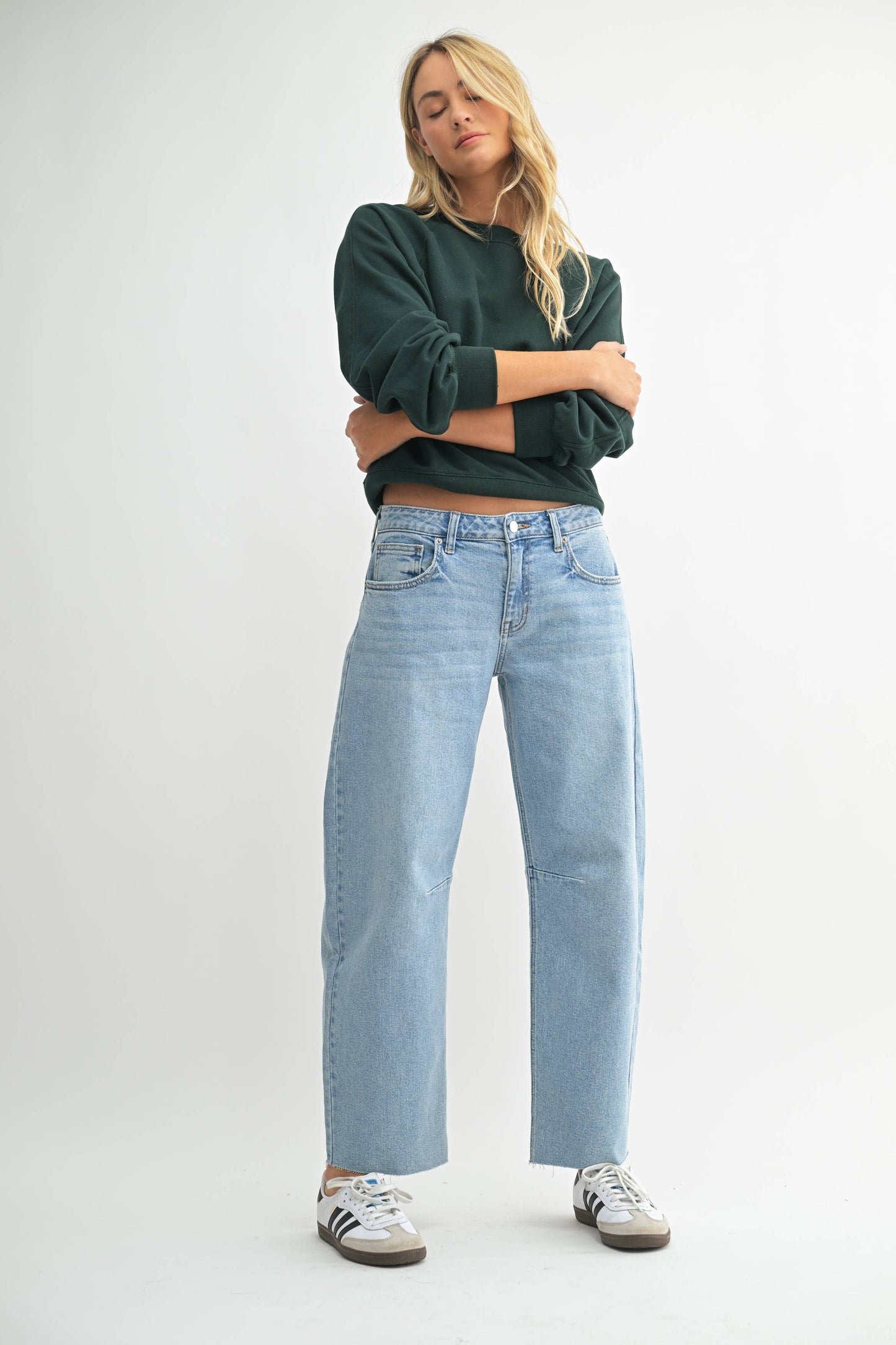 JP408 - LT - Mid Rise Barrel Jean