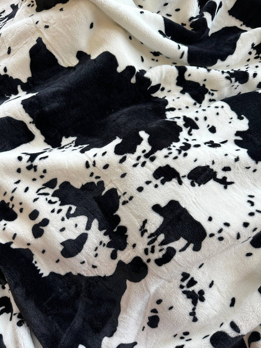 Black & White Cow Print Super Soft Plush Blanket