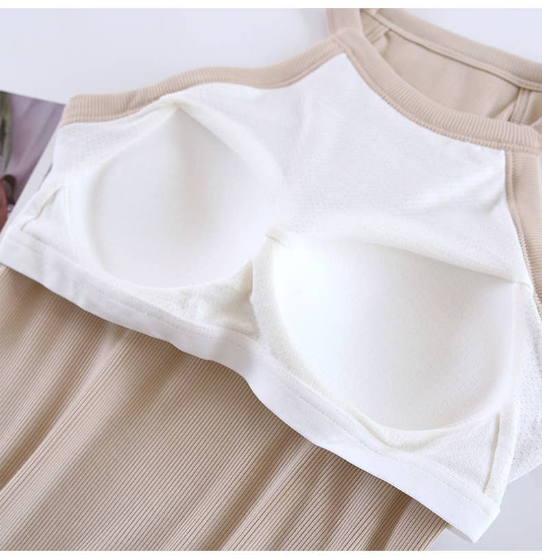 Laid back halter neck rib knit built-in bra tank top