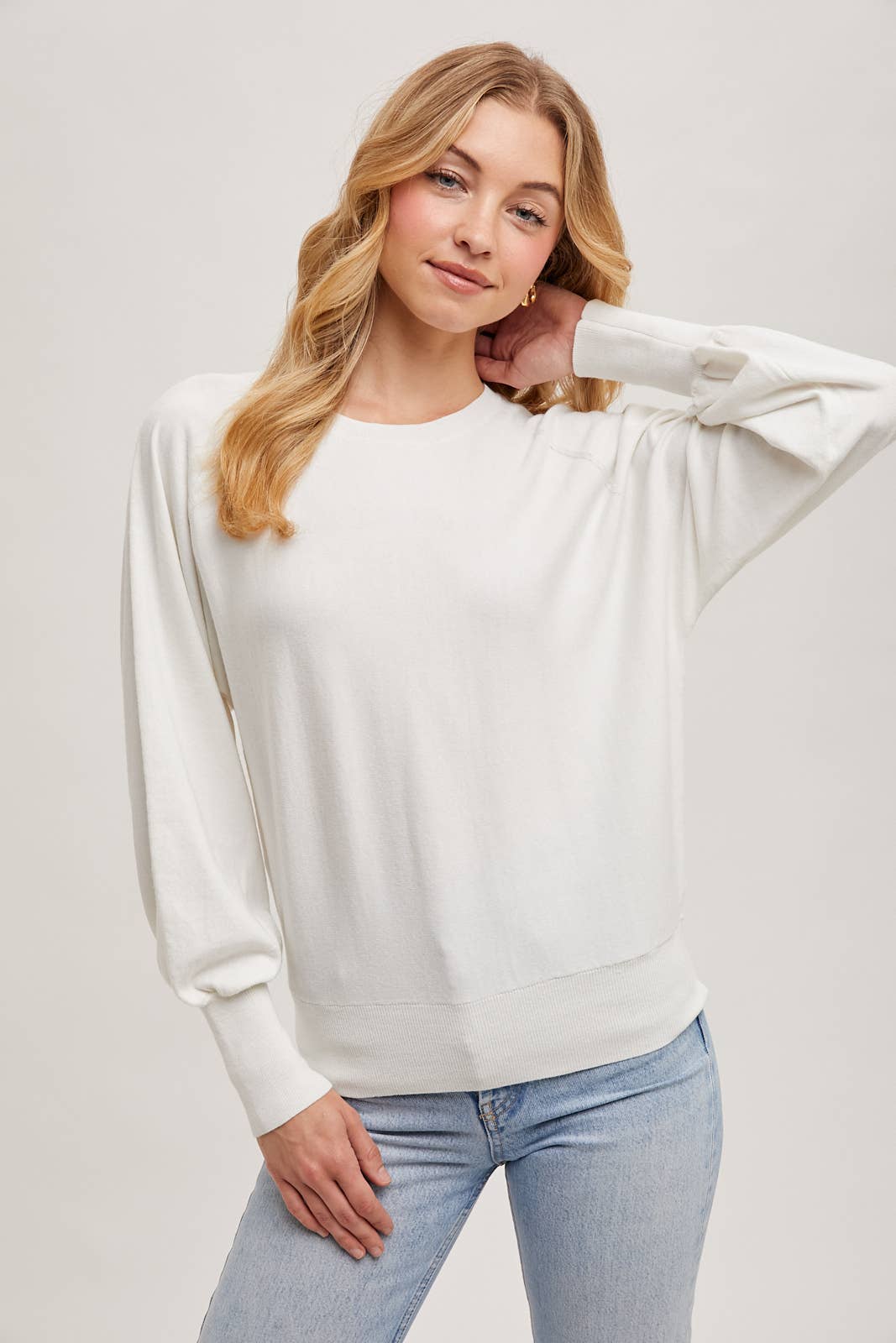 LIGHTWEIGHT KNIT SWEATER PULLOVER
