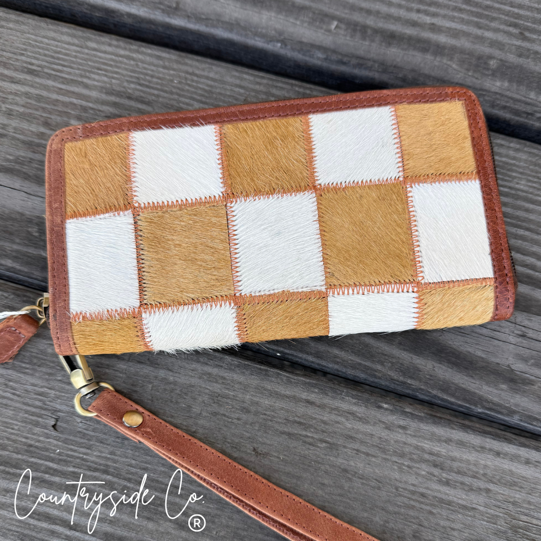 Stockdale Brown Checkered Cowhide Womens Wallet Wristlet