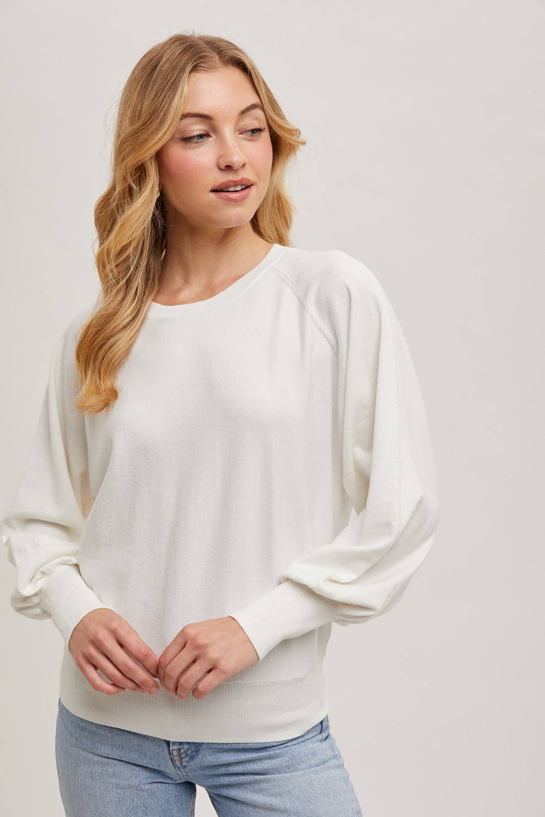 LIGHTWEIGHT KNIT SWEATER PULLOVER