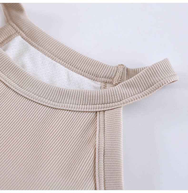 Laid back halter neck rib knit built-in bra tank top