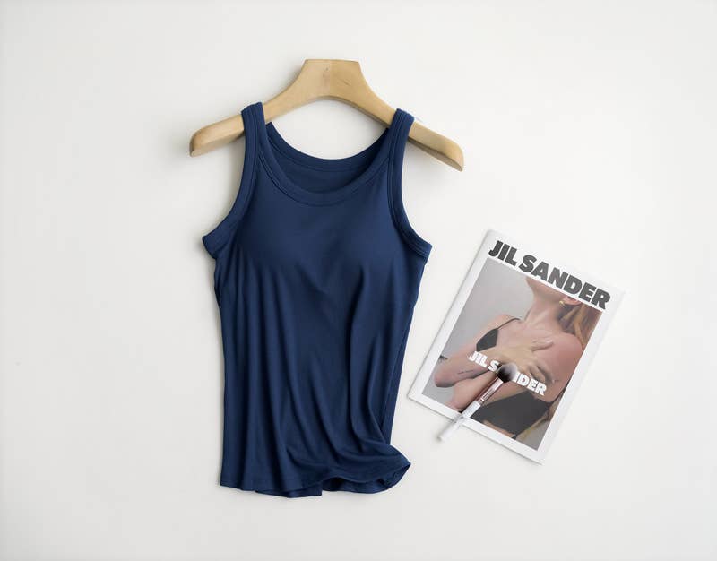 Essential Basic Rib Soft tank top w built in bra