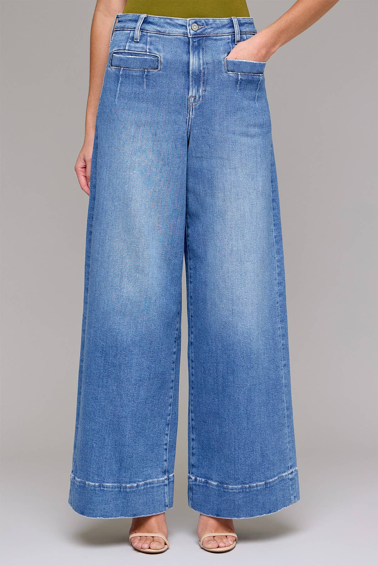Medium Dark Welt Pocket 32" Inseam Super Wide leg