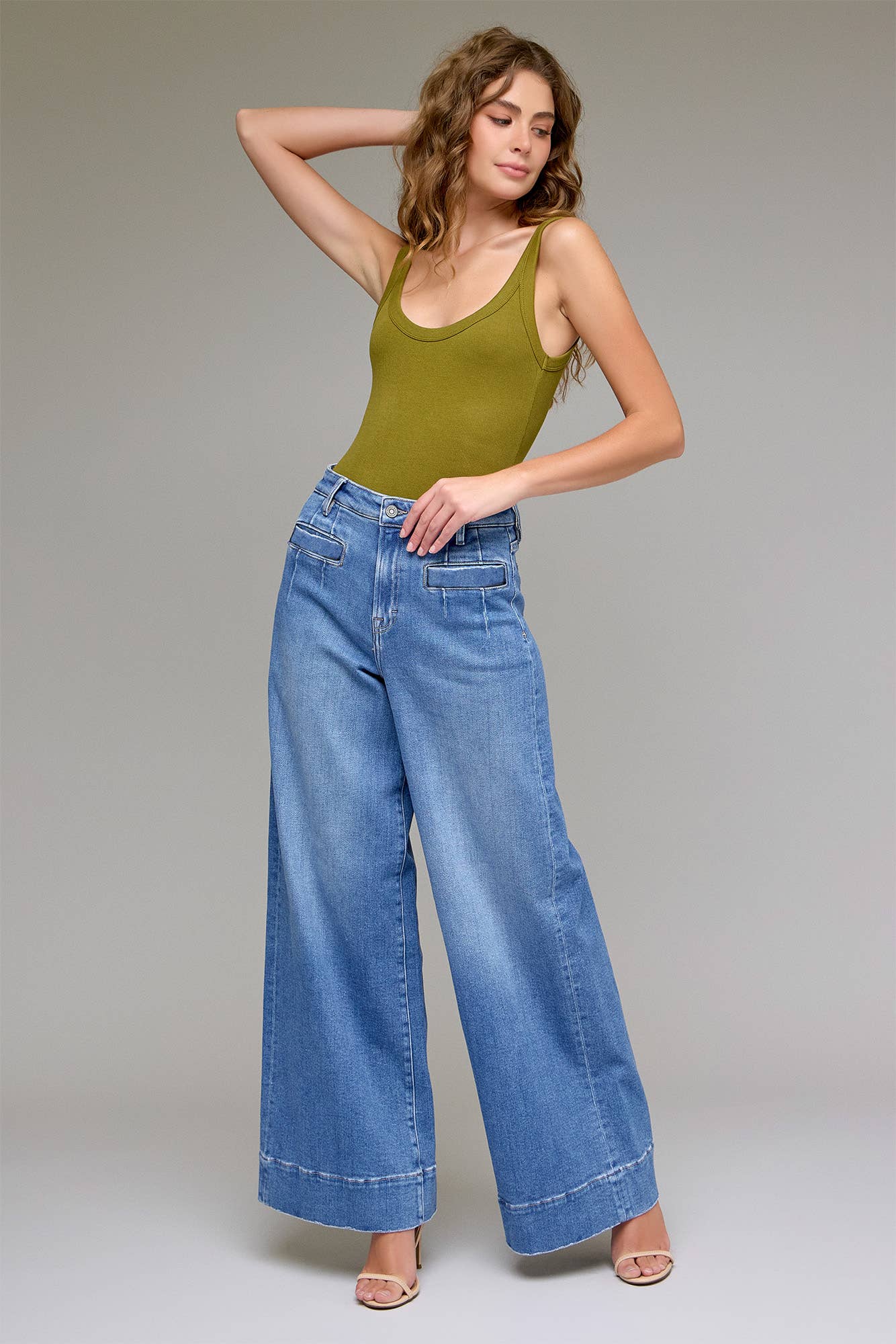 Medium Dark Welt Pocket 32" Inseam Super Wide leg