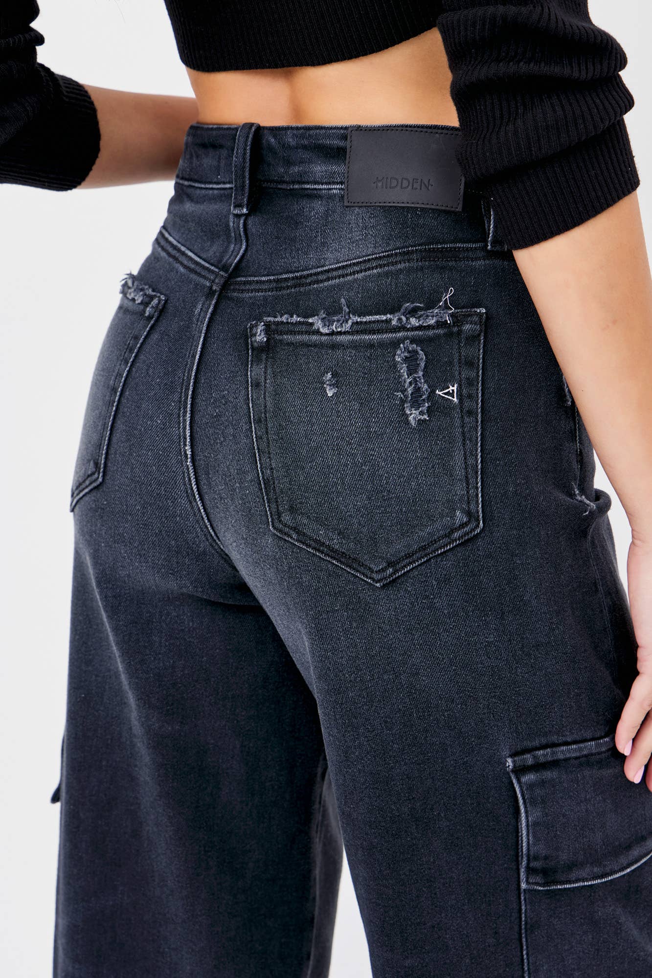 Charcoal Cargo 32" Inseam Wideleg [NORI]