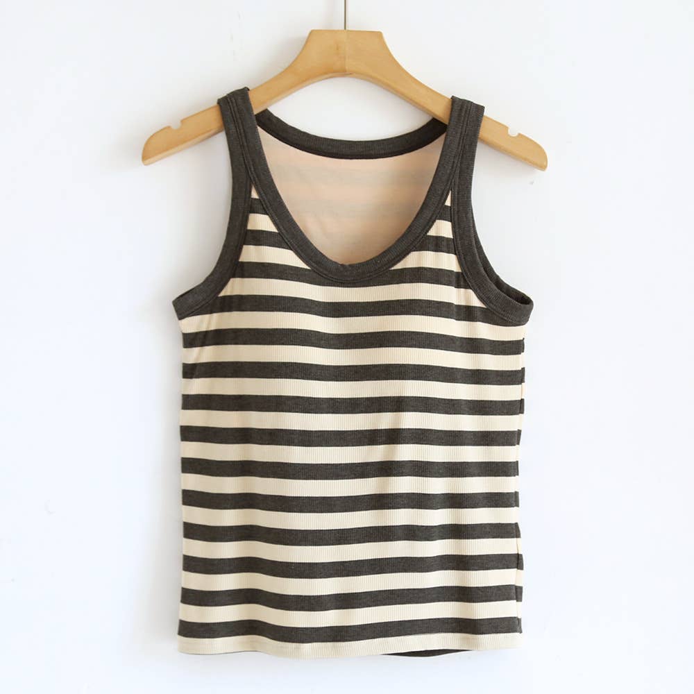 Contrast stripe scoop neck built-in bra tank top