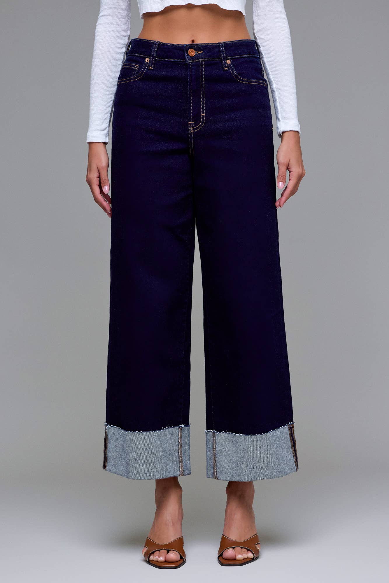 Rinse Wash Cuffed 28" Inseam Wide leg